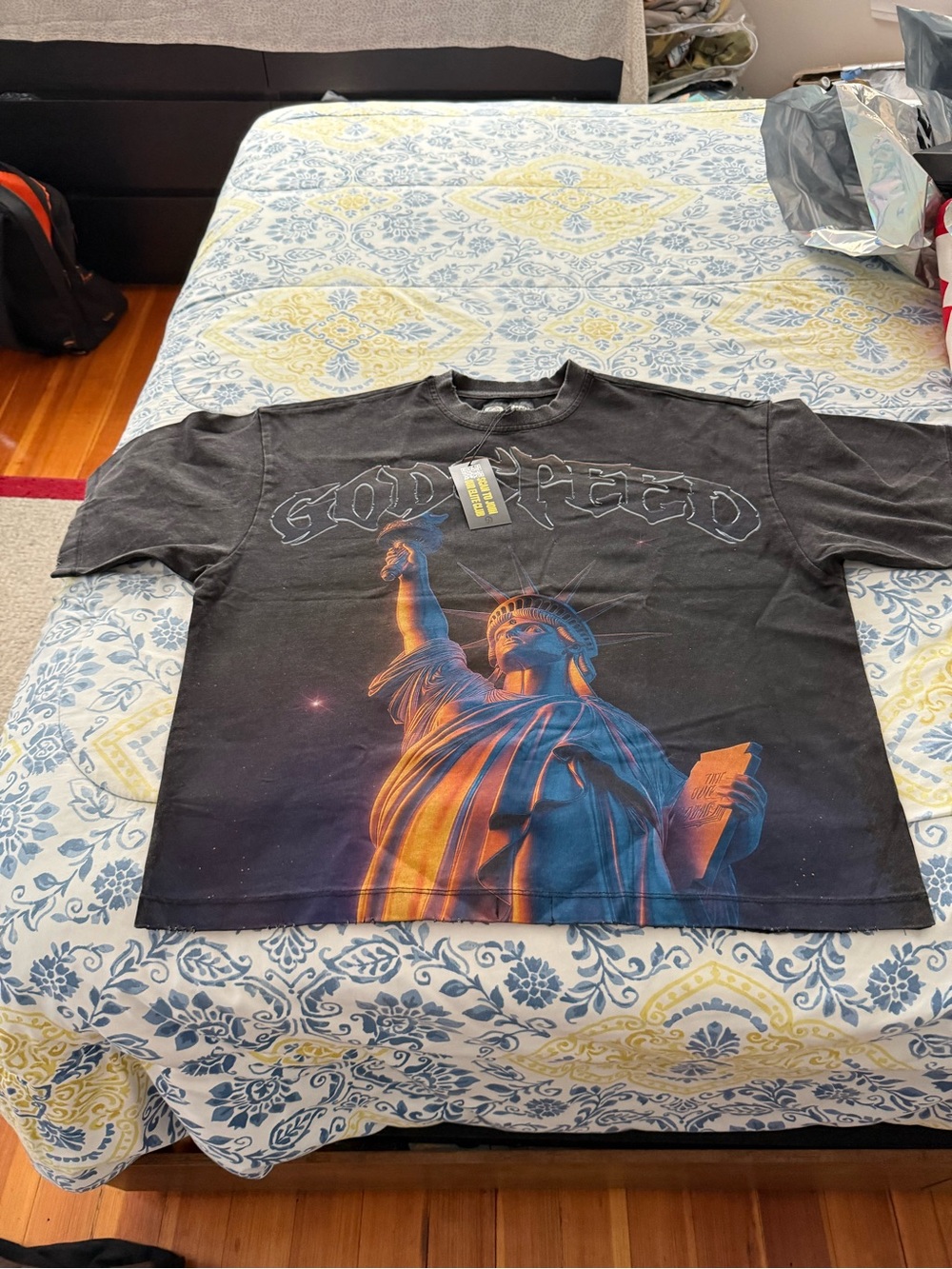 Godspeed Men's Black Statue of Liberty Graphic Tee